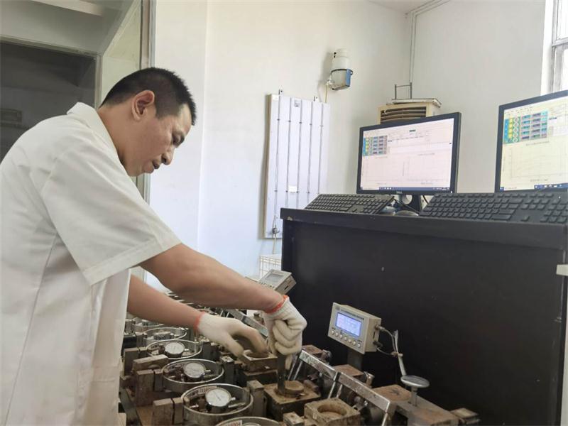 公司同002A：土工試驗甲級，可以承擔(dān)甲級及以下工程勘察資格所能承擔(dān)工程勘察項目的土工試驗任務(wù)； 聯(lián)系人：任玲，電話：18653883892(圖2)